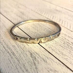 Vintage Alpaca Hinge clip bracelet Marked MEXICO